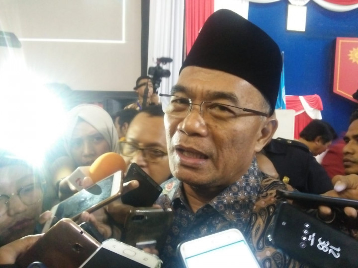 Pengelolaan SMA/SMK di Provinsi Masih Bermasalah