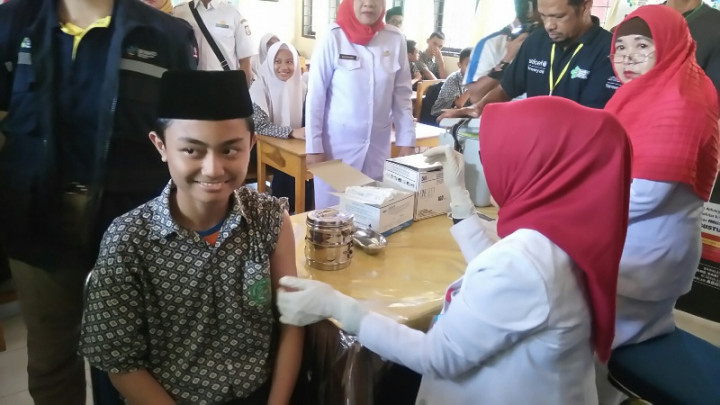 Imunisasi MR di Sulsel Target 2,3 Juta Anak