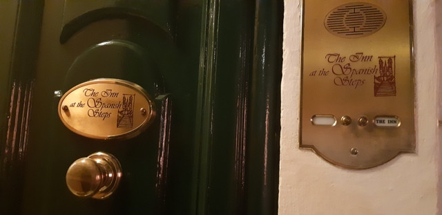 Menyelinap ke Hotel Kecil di Jantung Surga Belanja Fesyen Roma