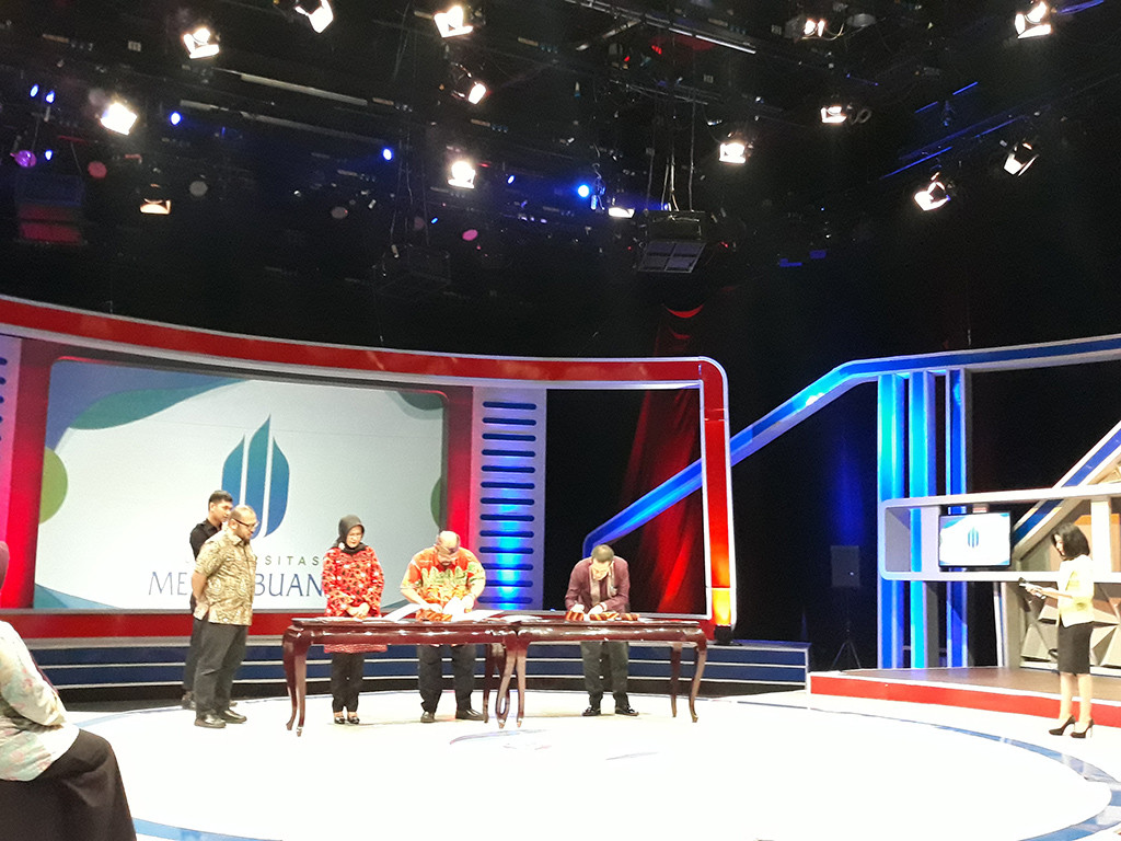 Penandatanganan MoU, antara Medcom.id dan 17 PTS pemberi beasiswa OSC 2018, Medcom.id/Citra Larasati.