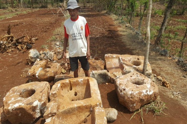 Batu Diduga dari Masa Megalitikum Ditemukan di Gunungkidul