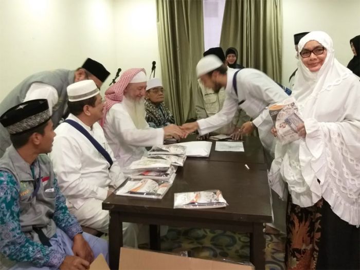 Baitul Asyi Salurkan Dana Wakaf untuk Calhaj Aceh hingga Kiamat