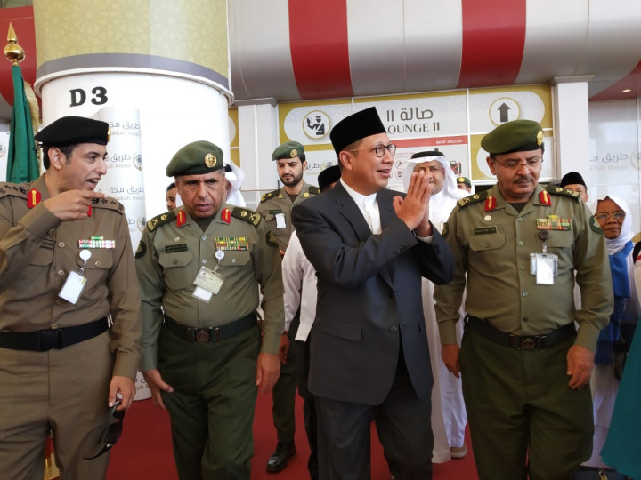 Menag Ajak Jemaah Haji Doakan Perdamaian Indonesia