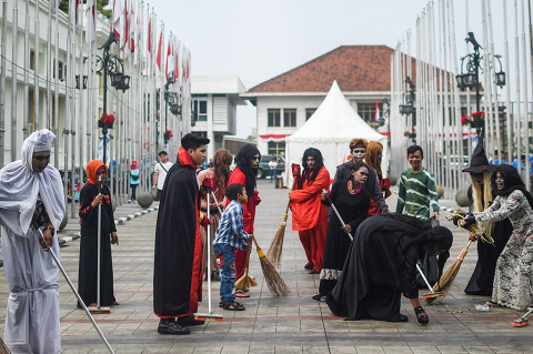 60 Koleksi Hantu Alun Alun Bandung Gratis