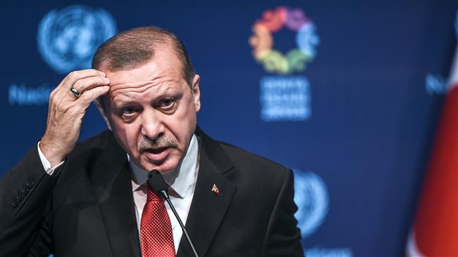 Erdogan <i>Ngotot</I> Terapkan Suku Bunga Rendah