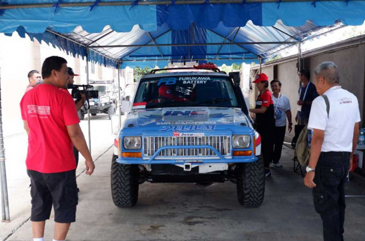 Kendaraan Lolos Scrutineering, Tim Siap Gas Pol di AXCR