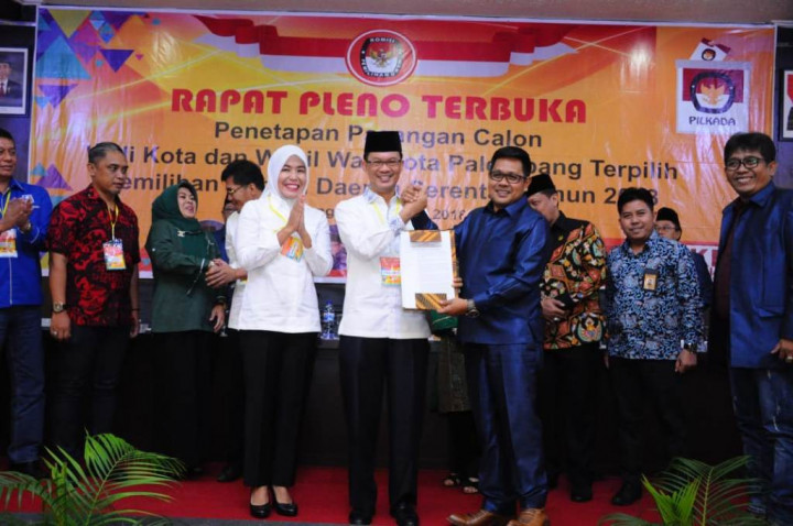 Ditetapkan KPU, Harnojoyo-Fitrianti Kembali Pimpin Palembang
