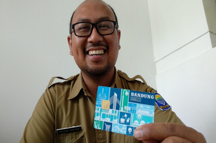 ASN di Pemkot Bandung Wajib Transaksi dengan <i>Smart Card</i>