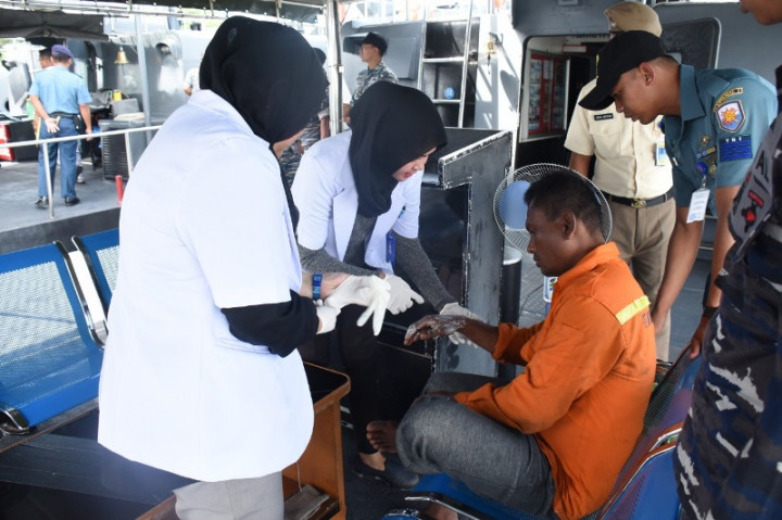 Kapal Nelayan Meledak di Selat Malaka