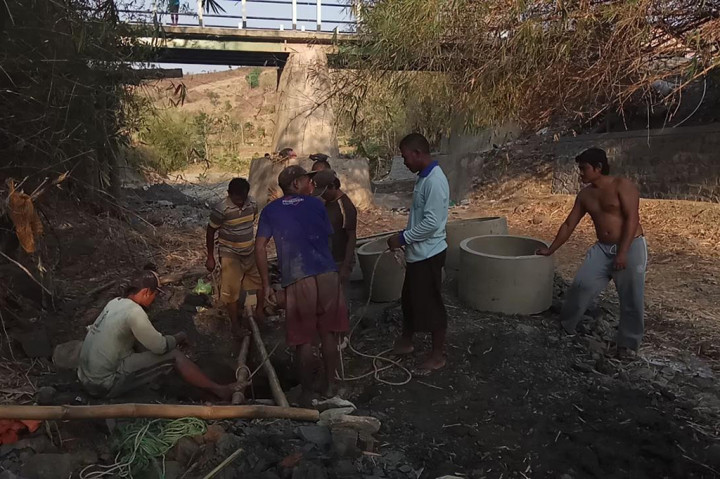 Kekeringan Melanda Sejumlah Desa di Bekasi dan Brebes