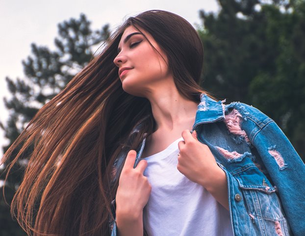 Ini Alasan Mengapa Rambut Anda Benci Kelembapan