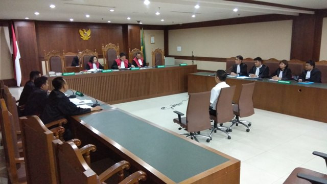 Fayakhun Didakwa Terima Suap USD 911.480