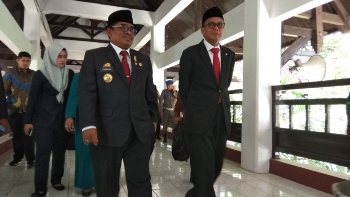 Gubernur Terpilih Sulsel ‘Pensiun’ Sebagai Bupati Bantaeng