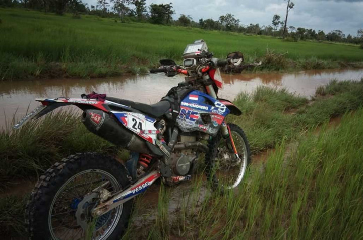 Kubangan Lumpur, Tak Halangi Irma jadi Pereli Wanita Terbaik