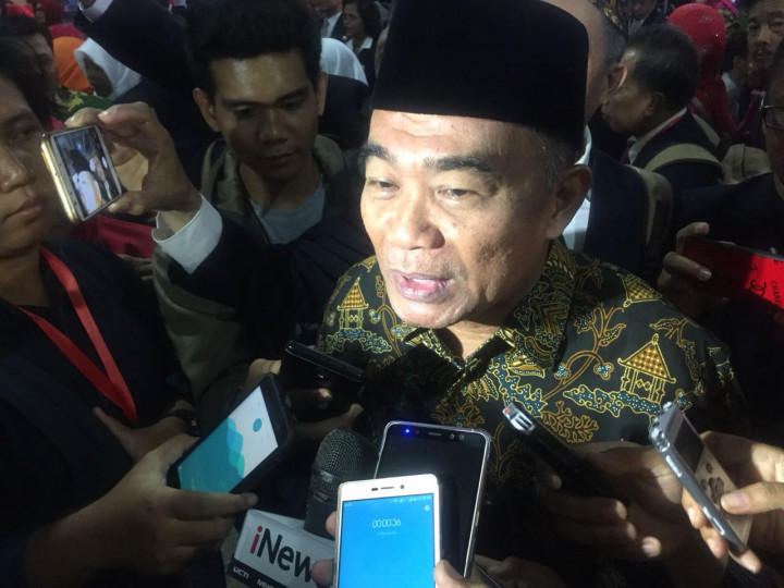 Penjelasan Pihak Sekolah Soal Kostum Cadar dan Senjata