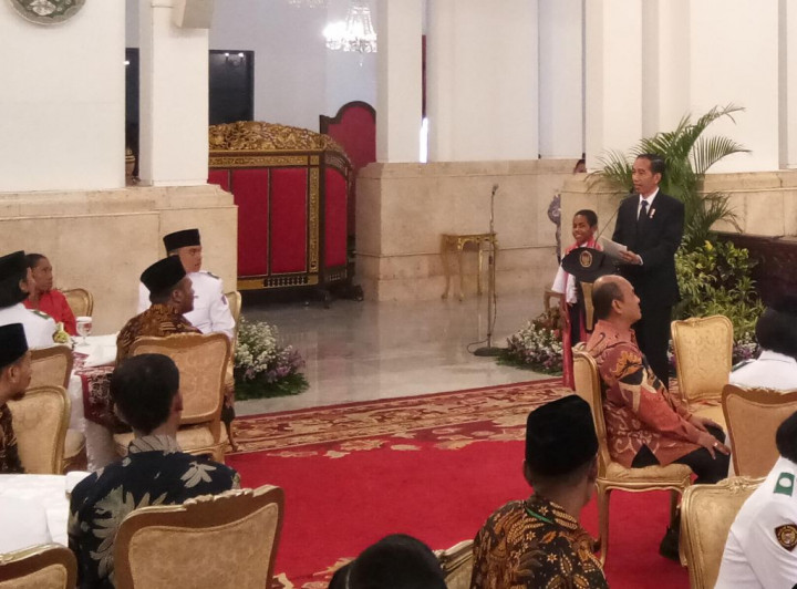 Jokowi Ajak Joni ke Dufan dan TMII