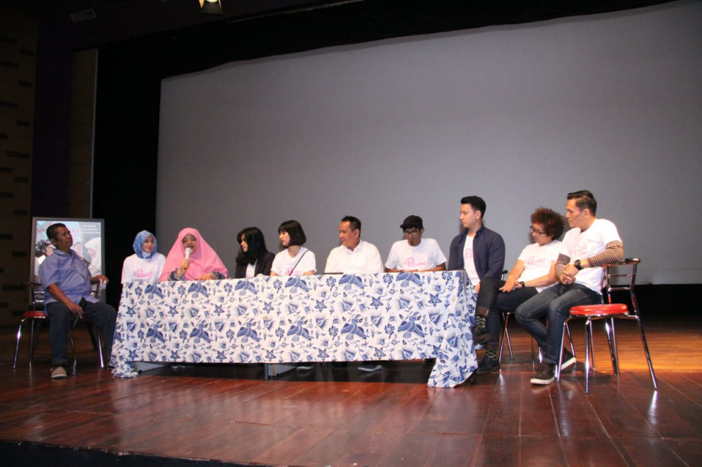 Jelang Tayang Film Udah Putusin Aja Merilis Trailer Medcomid 