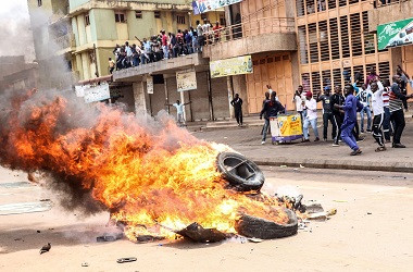 Polisi Uganda Bubarkan Demonstran dengan Peluru Tajam