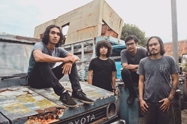 Zat Kimia Rilis Video Musik Candu Baru