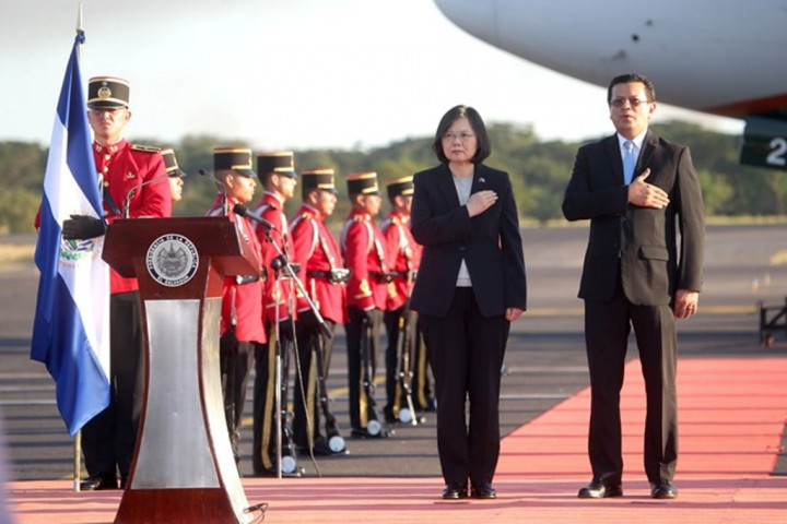 Sebelum Putus Hubungan, El Salvador Pinjam Dana ke Taiwan