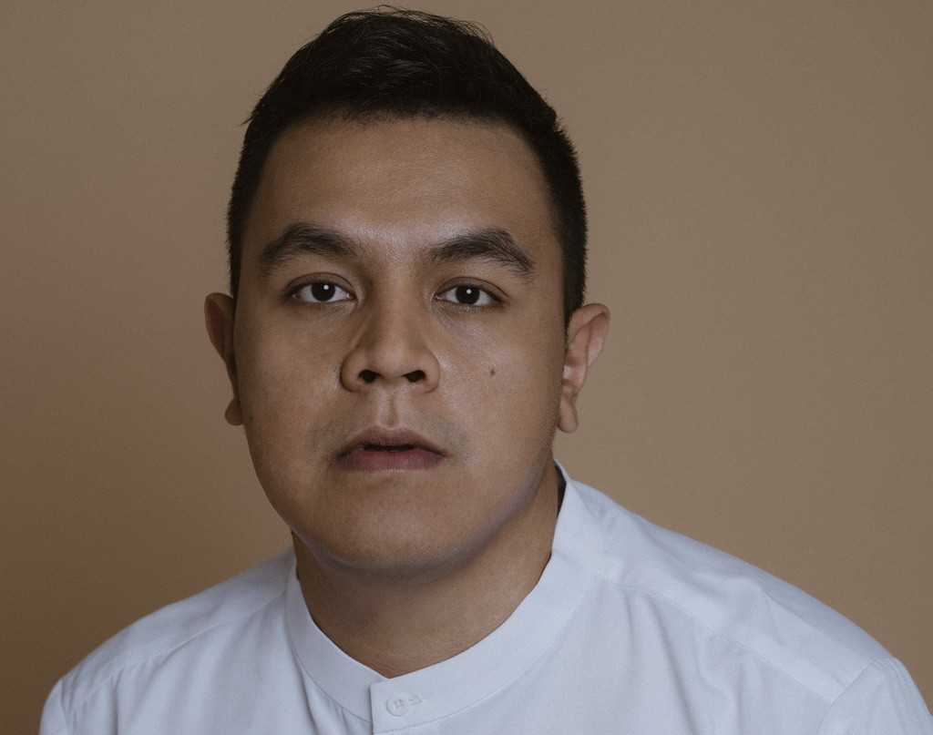 tulus berani bereksplorasi di lagu labirin medcom id tulus berani bereksplorasi di lagu labirin medcom id