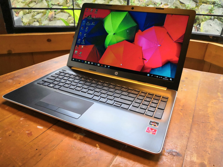 HP 15, Layar Lebar, Terjangkau, Bisa Diandalkan