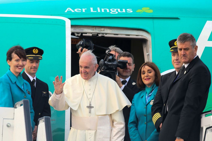 Diduga Tutupi Kasus Pelecehan, Paus Fransiskus Didesak Mundur