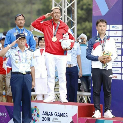 Peraih Medali Emas Ini, Tetap jadi Pelipat Parasut