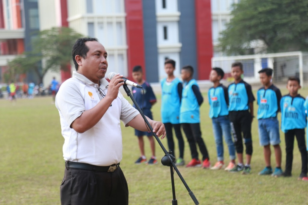 Pembina Unit Kegiatan Mahasiswa (UKM) UMM FC, Haris Tofly. (Dok. Humas UMM)