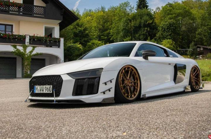 Audi R8 Tampil Lebih Gaul
