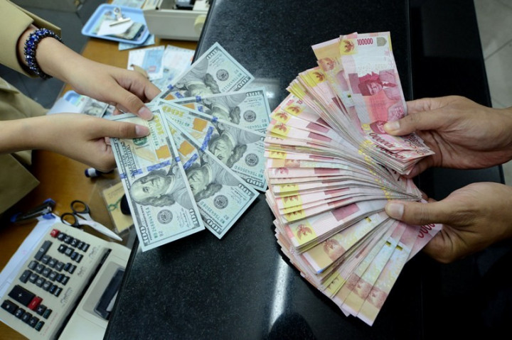Govt Stays Vigilant as Rupiah Surpasses Rp14,700 Per Dollar