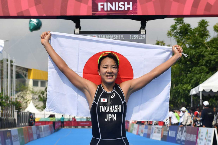 Atlet Putri Jepang Raih Emas Triathlon