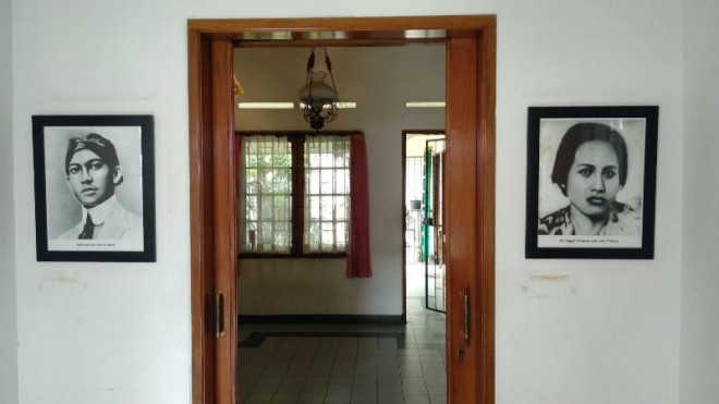 Rumah Inggit Garnasih saat tinggal bersama Soekarno sekitar tahun 1926, di Jalan Inggit Garnasih, Kota Bandung, Jawa Barat. Medcom.id/ Roni Kurniawan.