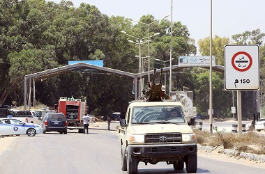 Pertempuran Baru Bergolak, Tripoli Dihujani Roket