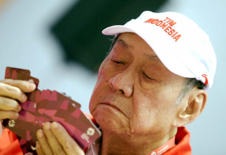 Uang Bonus Bambang Hartono untuk Pembinaan Bridge