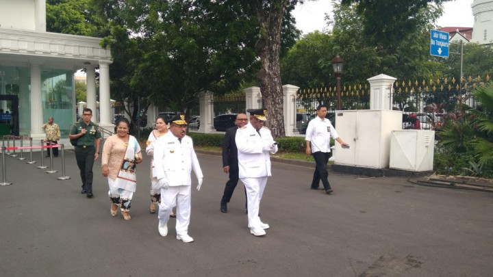 Gubernur Terpilih Mulai Berdatangan ke Istana
