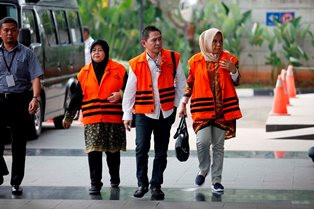 Perlakuan Hukum terhadap Koruptor Jauh dari Ideal