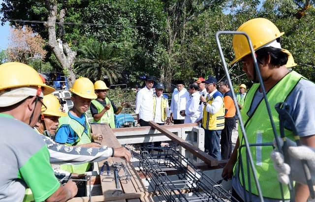 Rekontruksi dimulai, RISHA diperkenalkan ke korban gempa