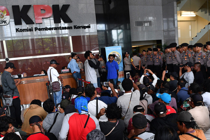 Puluhan Korban PHK Freeport Datangi KPK