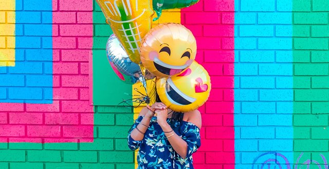 Penelitian yang dipublikasikan dalam jurnal Emotion tersebut menunjukkan bahwa terlalu menekankan kebahagiaan membuat orang cenderung terobsesi atas kegagalan dan emosi negatif. (Foto: Lidya Nada/Unsplash.com)