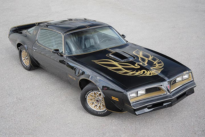 Pontiac Firebird Trans Am, Melegenda Berkat Burt Reynolds