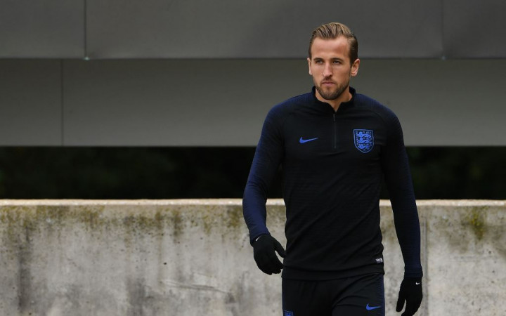 Harry Kane Kenakan Sepatu Emas untuk Hadapi Spanyol