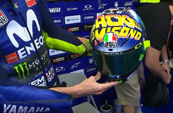 Helm Spesial Rossi di Kandang Sendiri