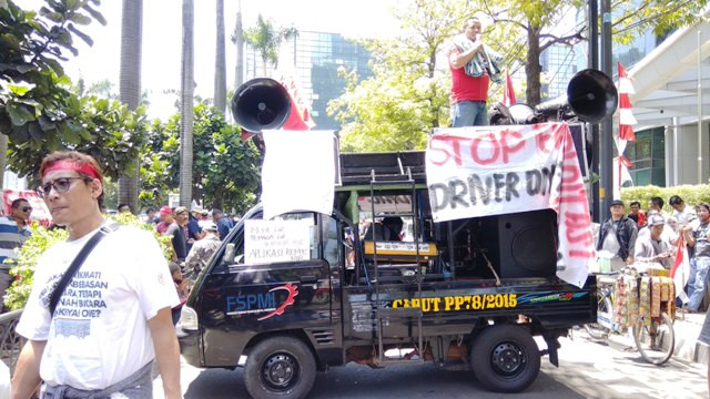 Pengemudi Transportasi Online Gelar Demonstrasi