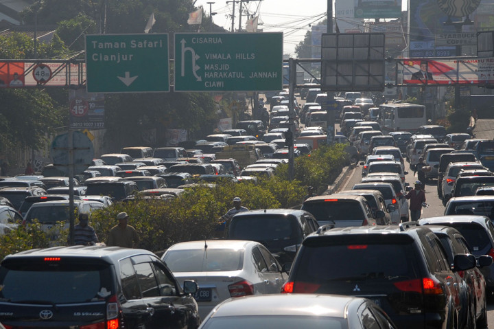 Libur Tahun Baru Islam, Jalur Puncak Macet