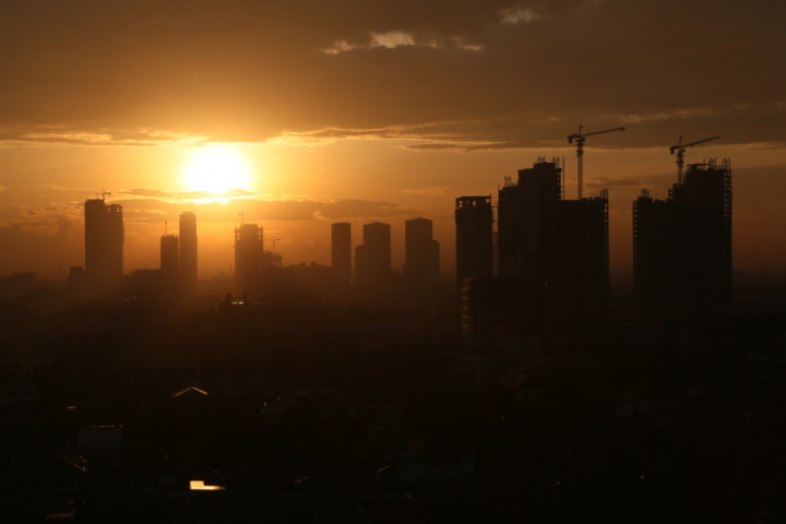 Tertibkan Calo Pengurusan IMB