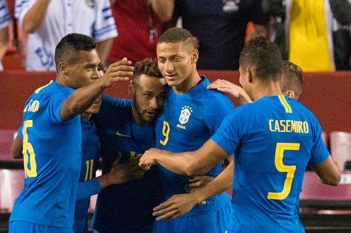 Brasil Lumat El Salvador 5-0