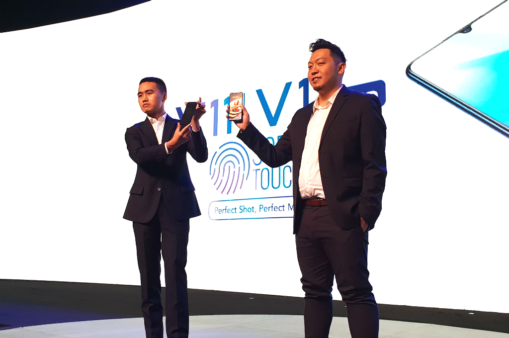 Vivo mengumumkan kehadiran V11 pro dan V11 di Indonesia, didukung sensor pemindai sidik jari di layar.