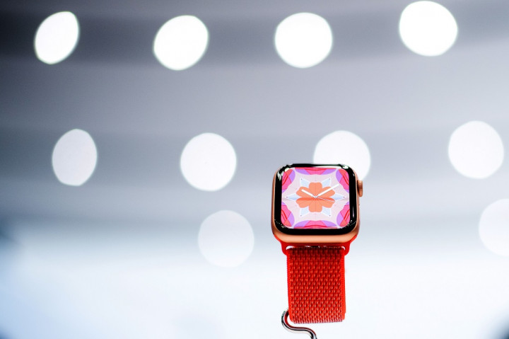 Apple Rilis Smartwatch Baru, Harga Fitbit Turun