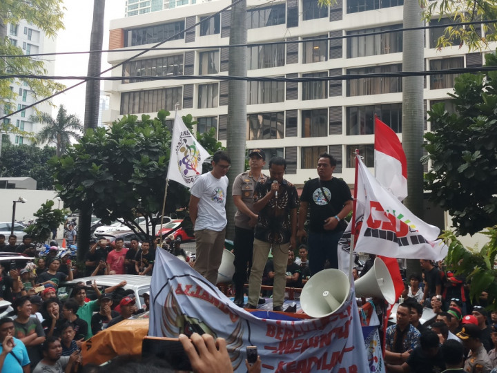 Jawaban Grab soal <i>Suspend</i> Sopir